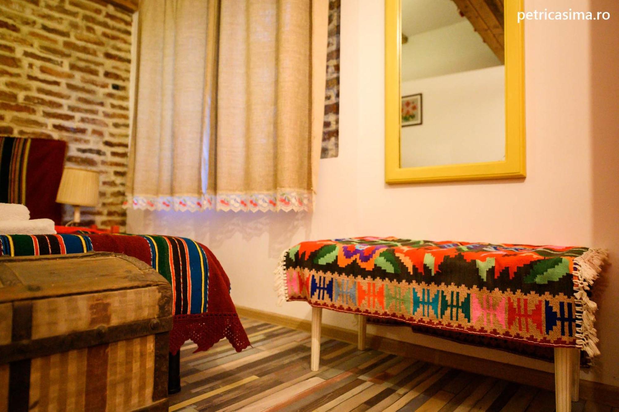 Cuibul De La Mare Hotel คอร์บู ภายนอก รูปภาพ