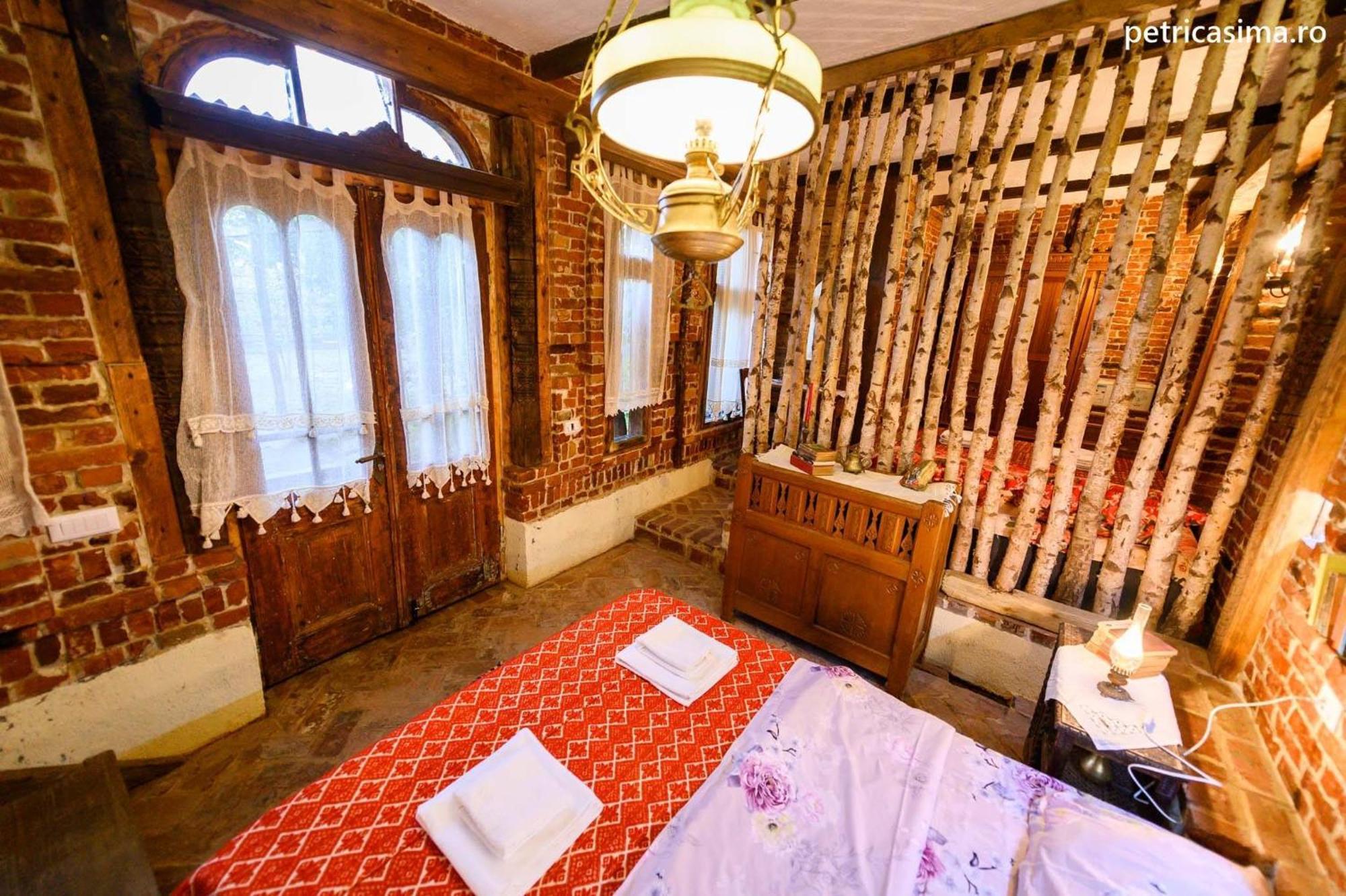 Cuibul De La Mare Hotel คอร์บู ภายนอก รูปภาพ